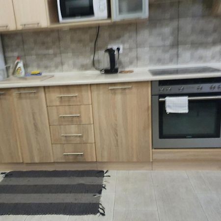 Lutsk, Double-Room Apartments Ngoại thất bức ảnh